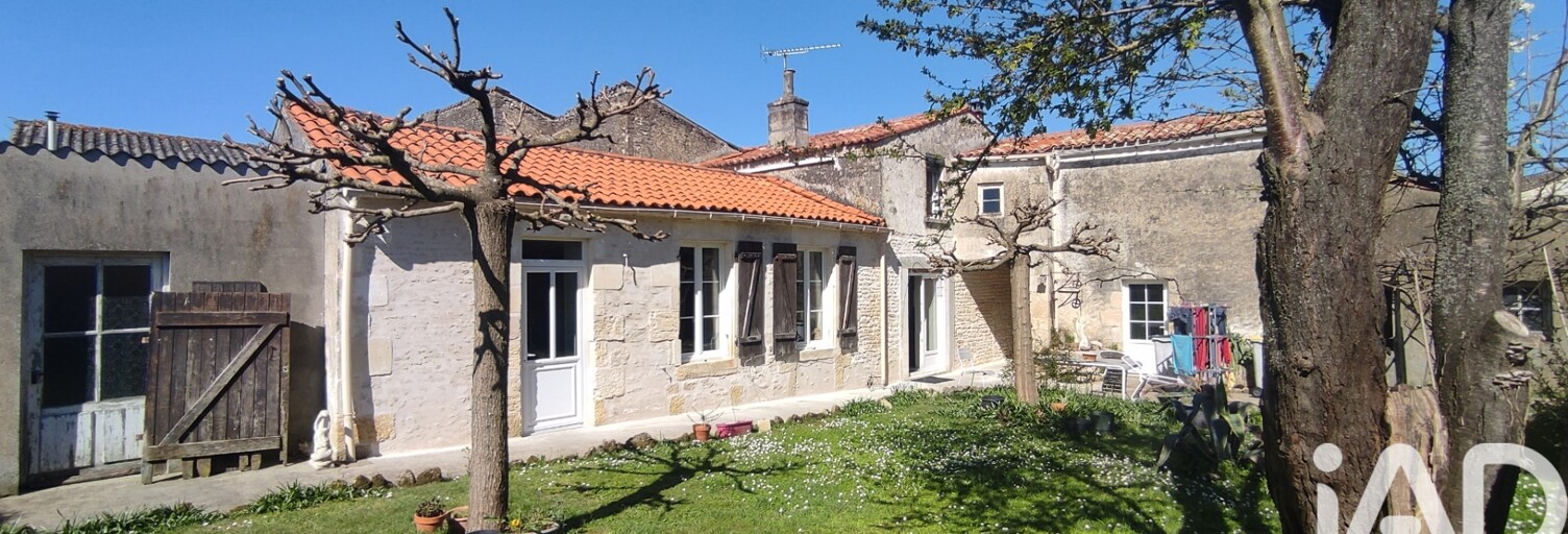Maison 6 Pièces 103 m² à vendre à Saint-Pierre-la-Noue (17700)