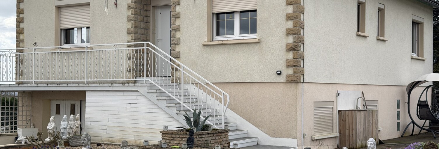 Maison 5 Pièces 100 m² à vendre à Vitry-sur-Loire (71140)