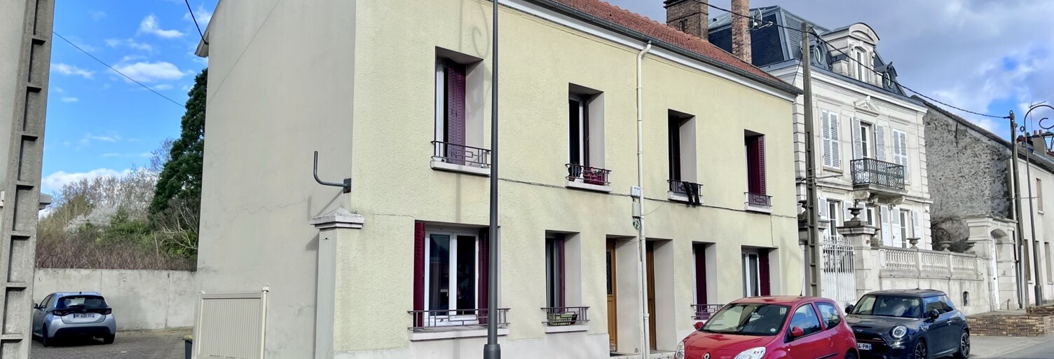 Immeuble  330 m² à vendre à Champlan (91160)