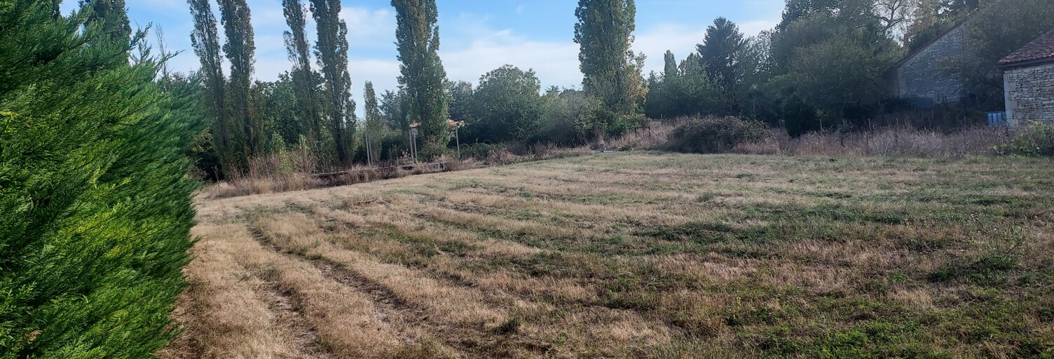 Terrain  1800 m² à vendre à Agris (16110)