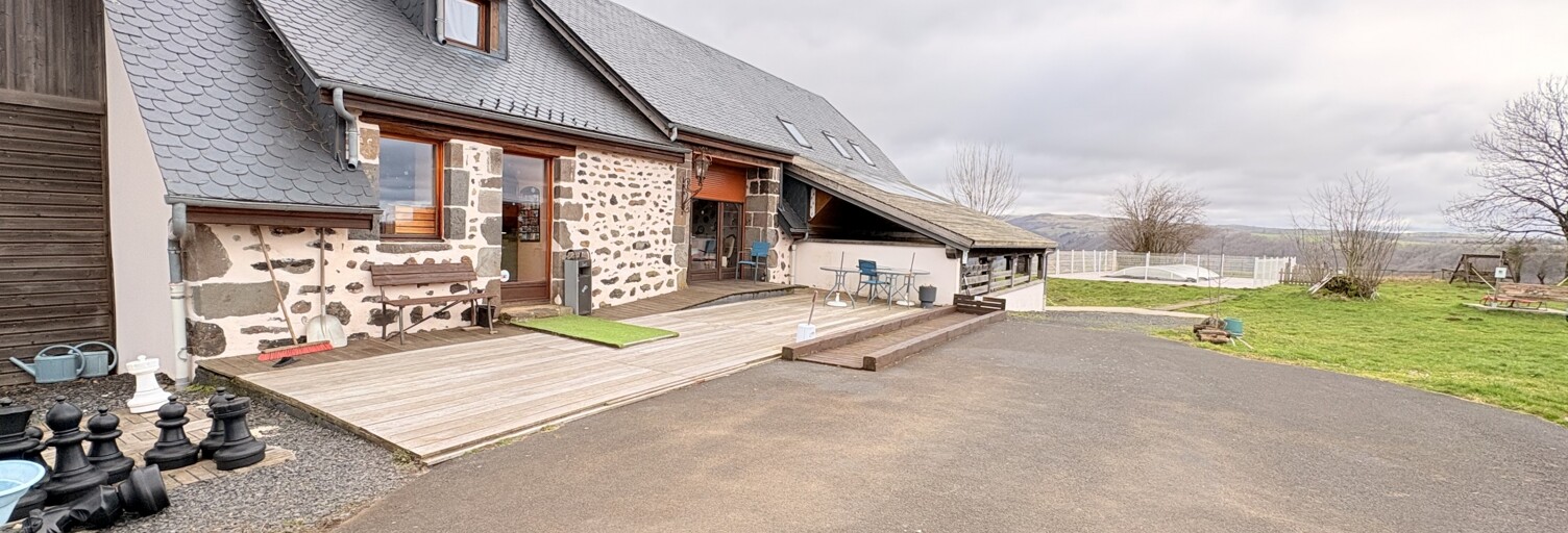 Maison 7 Pièces 248 m² à vendre à Saint-Martin-Valmeroux (15140)