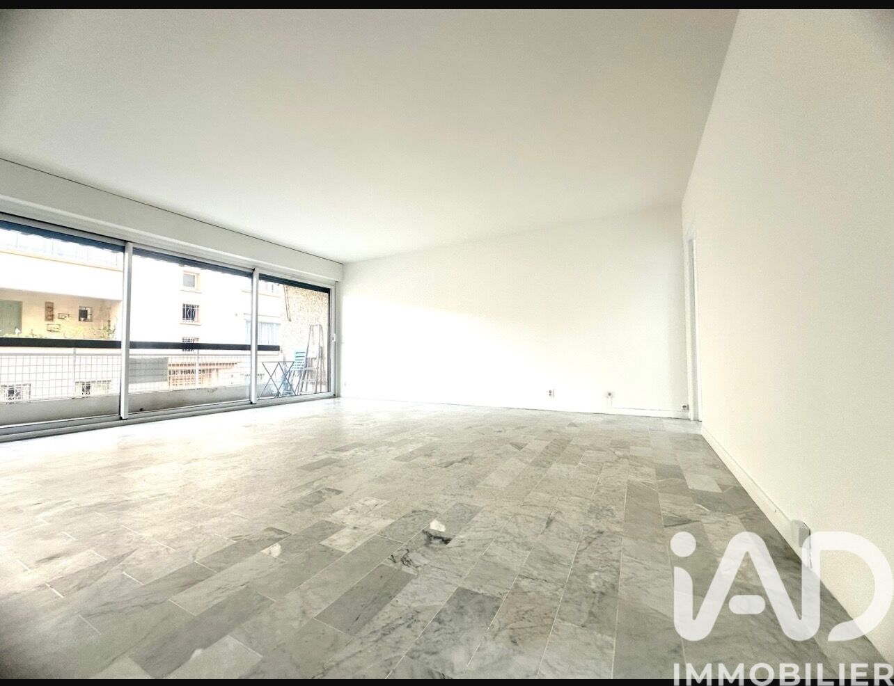 Vente Appartement 4 pièces - Photo 2