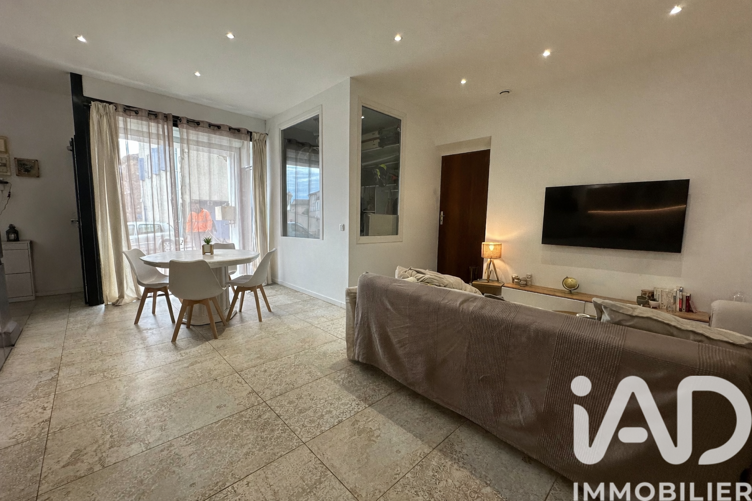 Vente Appartement 3 pièces - Photo 2
