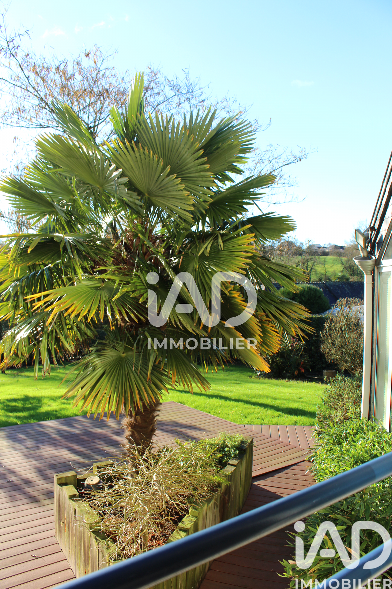 L-Huisserie - 225m² - 8p. - 5ch.