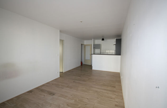 Reims rue Lamouche T2 avec balcon — photo 4