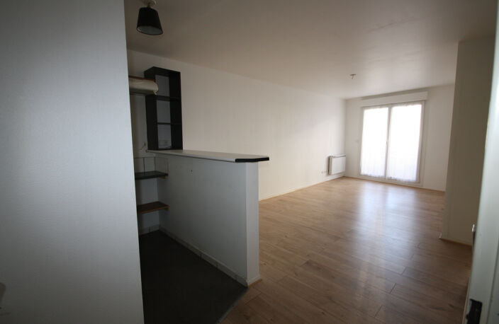 Reims rue Lamouche T2 avec balcon — photo 5