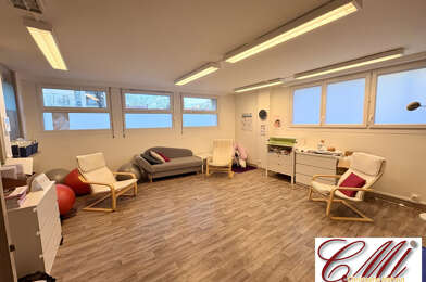 Bureau 3 pièces 630 €