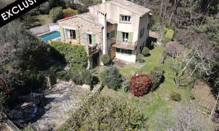 Maison 7 Pièces 200 m² à vendre à Ucel (07200)