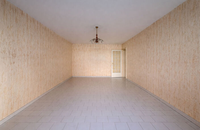 Appartement T4 traversant 83.05m² avec balcon et garage — photo 4