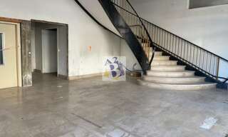 Immeuble  1055 m² à vendre à Angoulême (16000)