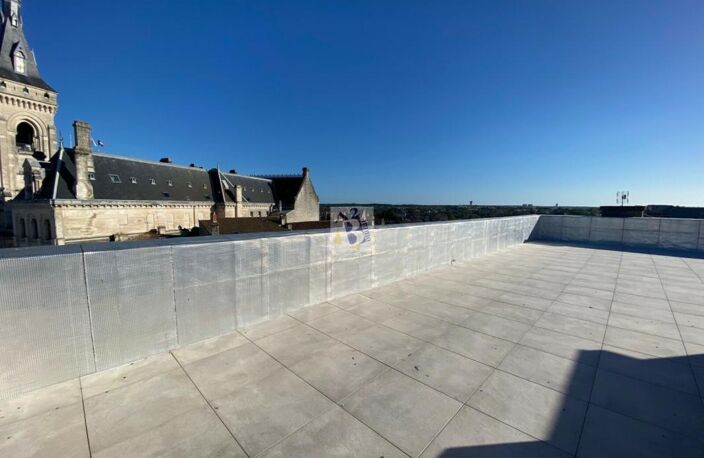 IMMEUBLE centre ANGOULEME — photo 2