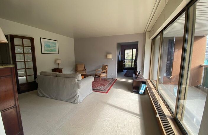 78150 LE CHESNAY-ROCQUENCOURT - APPARTEMENT DE 4 PIECES - ASCENSEUR - TERRASSE - CALME - SANS VIS A VIS - PROCHE DES COMMODITES — photo 5