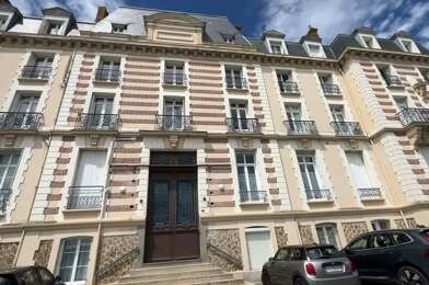Appartement 4 pièces 725222 €