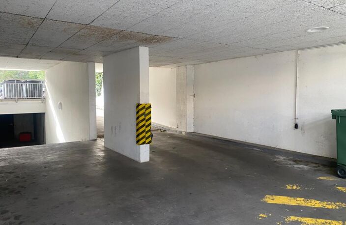 BORDEAUX A VENDRE PLACE PARKING SECTEUR STADE CHABAN/ORNANO — photo 3