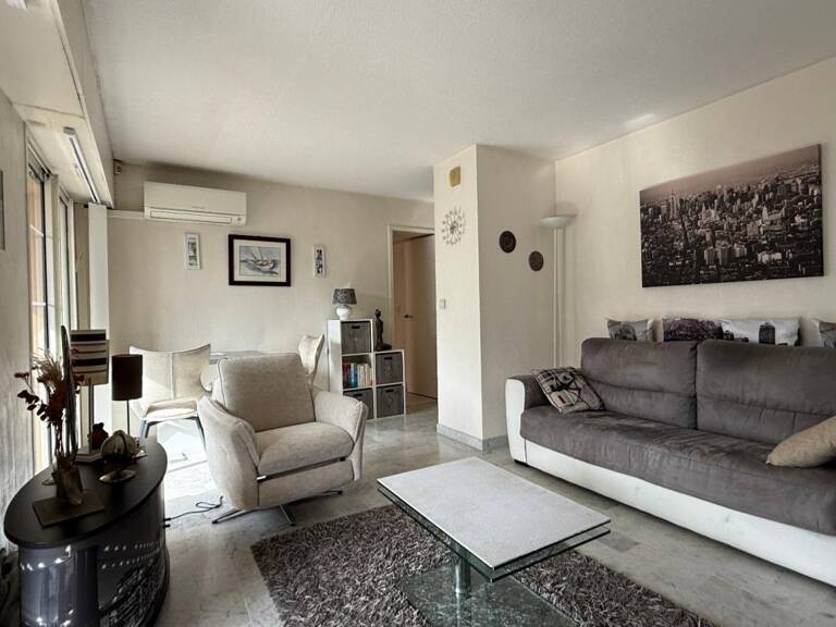 2 pièces avec garage parking et cave à vendre SAINT RAPHAEL (83) — photo 1
