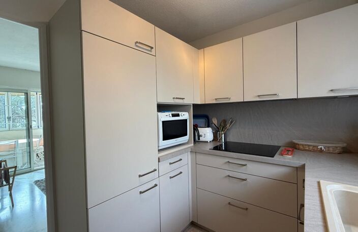 2 pièces avec garage parking et cave à vendre SAINT RAPHAEL (83) — photo 2