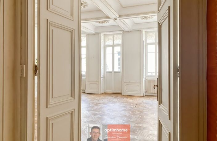 Appartement de caractère – 6 pièces – 160 m² – Centre-ville de Lons-le-Saunier — photo 2