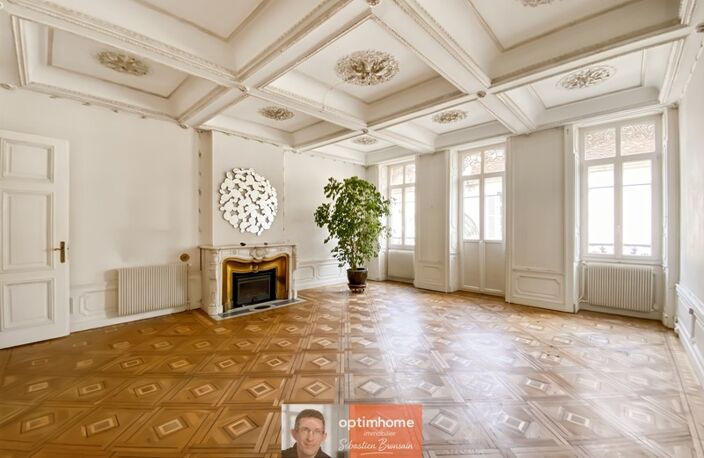 Appartement de caractère – 6 pièces – 160 m² – Centre-ville de Lons-le-Saunier — photo 4