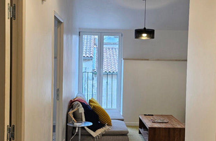 LA PÉPITE ATYPIQUE : 90 m² DE VOLUMES ET DE LUMIÈRE A LA BRILLANNE (04) — photo 3