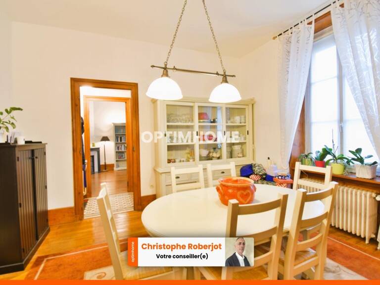 Maison familiale de ville avec 4 chambres et petit jardin — photo 1
