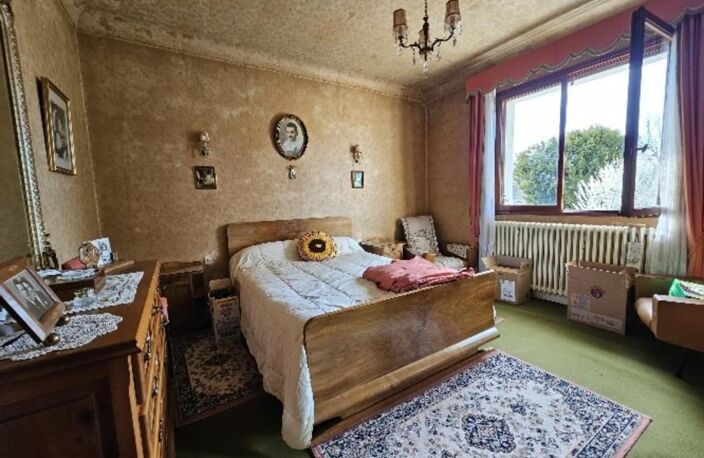 24100 - BERGERAC - MAISON INDIVIDUELLE 5 PIECES - 2 GARAGES - 2 PUITS - TERRAIN DIVISIBLE DE 970 M2 — photo 5