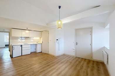 Appartement 2 pièces 873 €