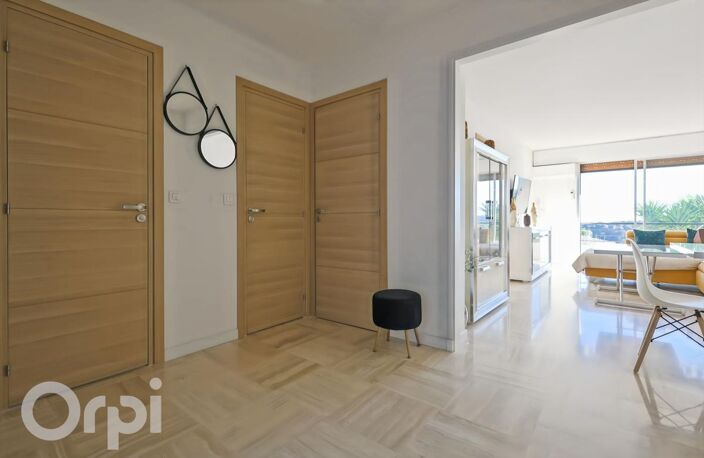 APPARTEMENT 3 PIÈCES - APERÇU MER - TERRASSE - GARAGE — photo 3