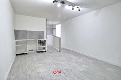 Commerce  224000 €