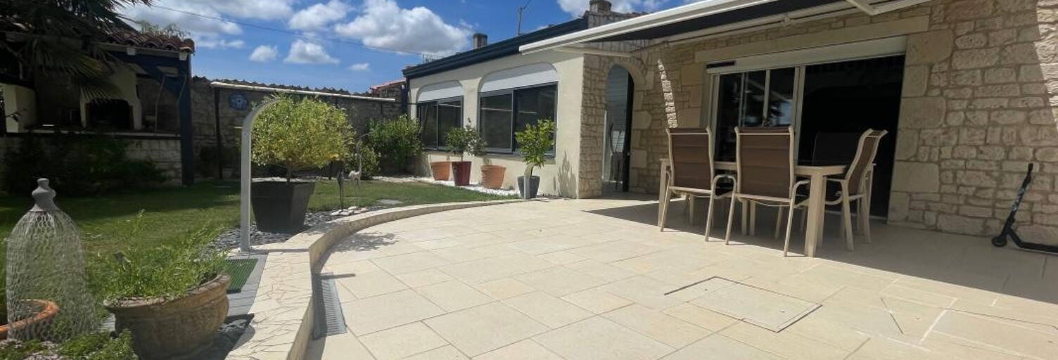Maison 5 Pièces 203 m² à vendre à Saint-Hippolyte (17430)