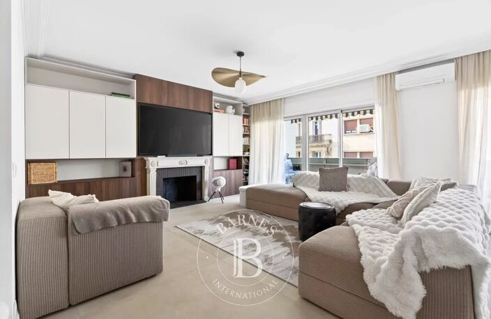 VENTE-APPARTEMENT DERNIER ETAGE -3 CHAMBRES -TERRASSE-GARAGE-CAR — photo 4