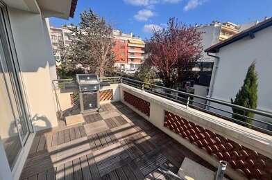 Appartement 3 pièces 998 €