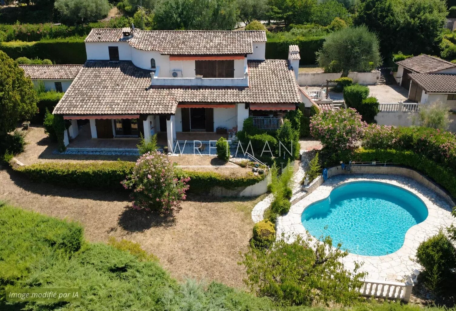 Villa à rénover avec piscine et vue panoramique  - Montauroux — photo 1