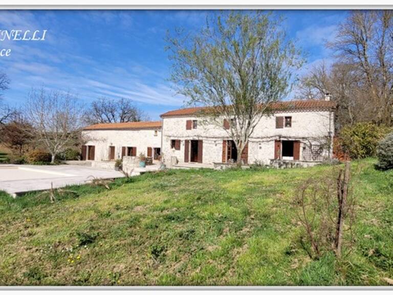 Bon Encontre - Maison en pierre 8 pièces, 200 m2 habitables - terrain de 9 567 m2 - piscine — photo 1