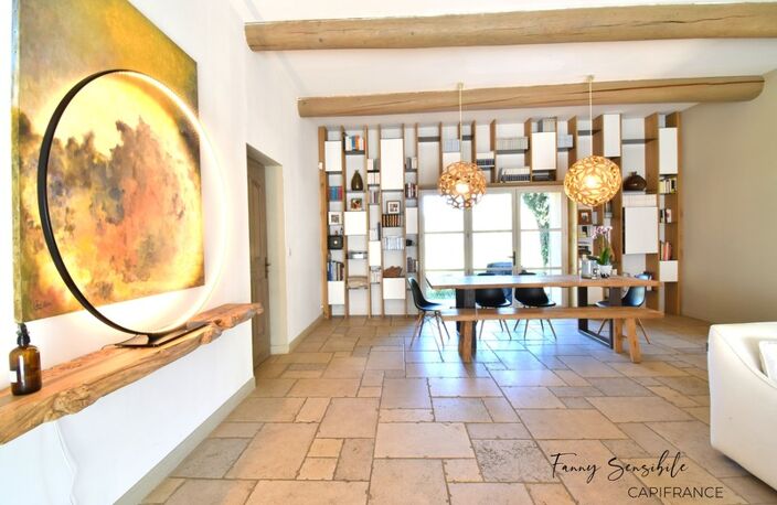 Bergerie en pierre du XVIIIᵉ siècle rénovée - 200 m² - terrain 5000 m² avec piscine - 25 min Aix-en-Provence — photo 4