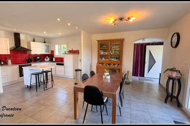 Maison 6 pièces 674900 €