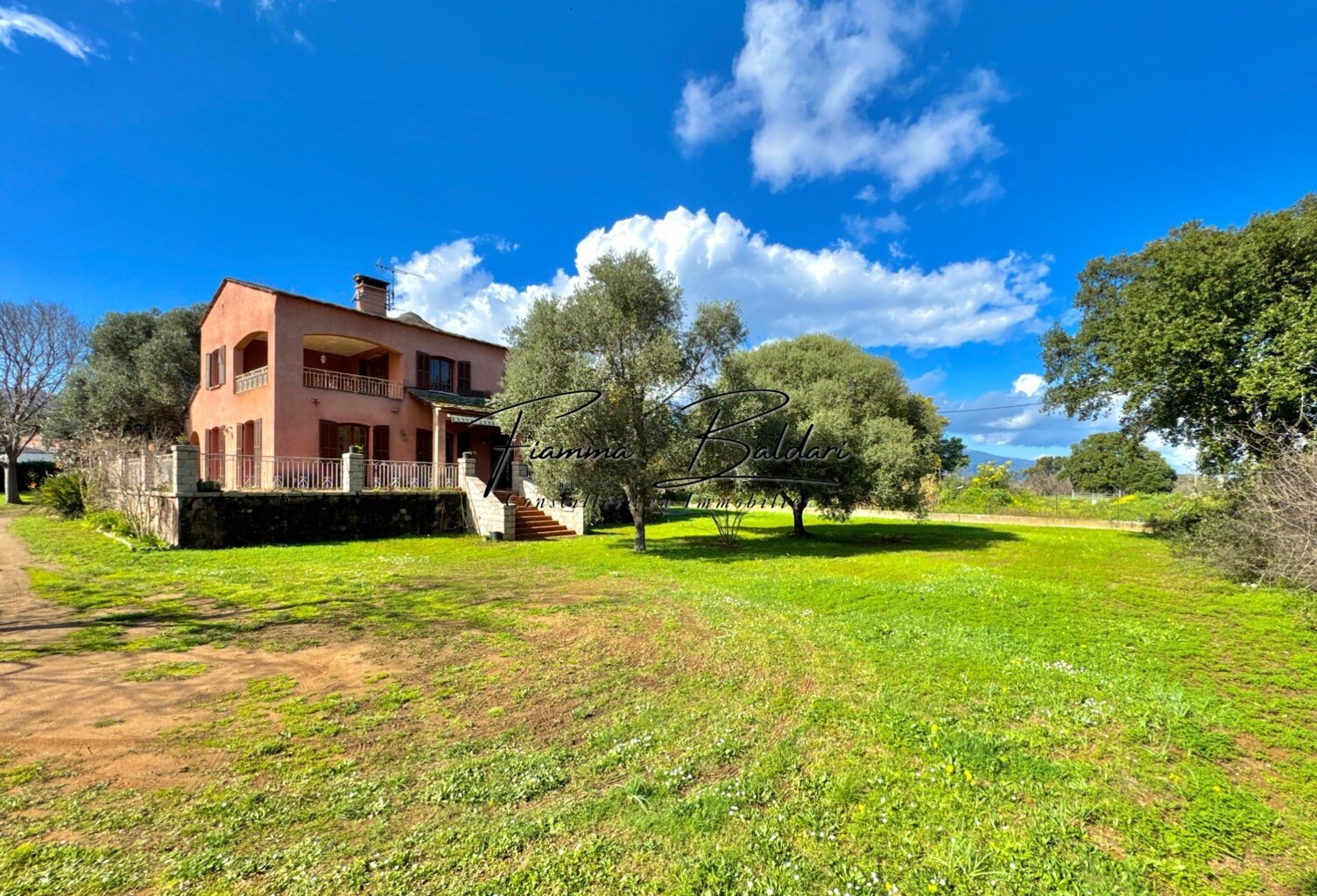 À vendre Villa 7 pièces de 205 m², Terrain 2 700 m², Havre de paix, Folelli, Penta di Casinca, Haute-Corse (20) — photo 1