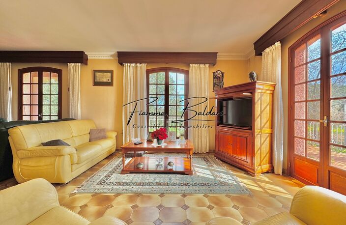 À vendre Villa 7 pièces de 205 m², Terrain 2 700 m², Havre de paix, Folelli, Penta di Casinca, Haute-Corse (20) — photo 3