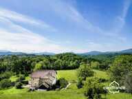 GRANDE MAISON FAMILIALE  10 pièces 256 m² habitables sur 2 niveaux avec GITE terrain 14500 m² — photo 2