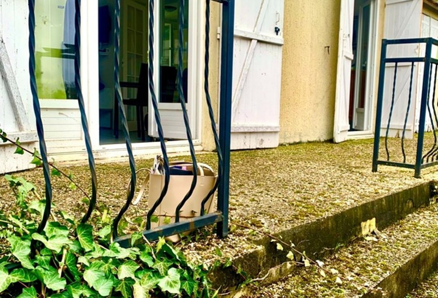 Terrain constructible á vendre — photo 1