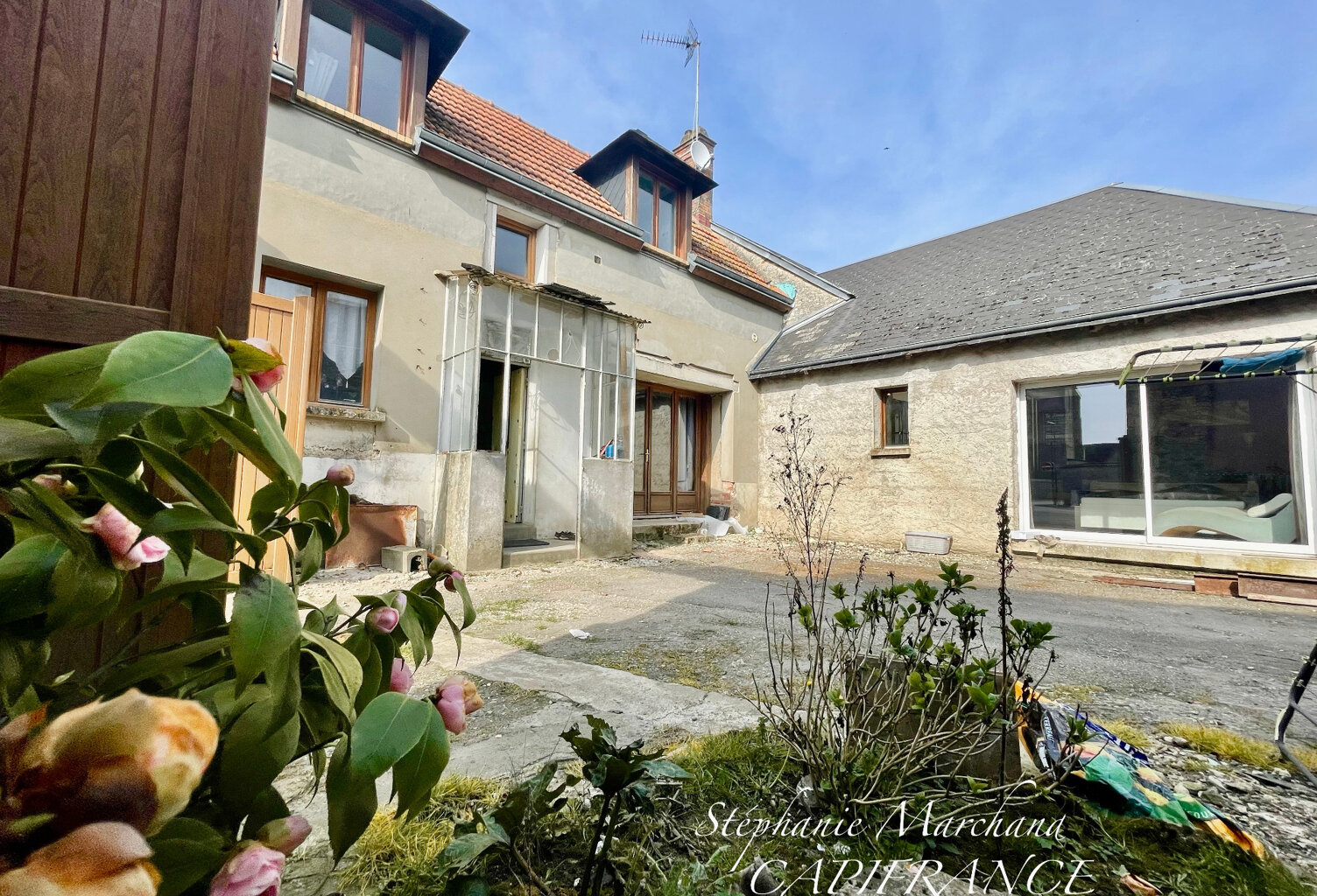 Maison de ville, 4 chambres, dépendances - Centre de Berchères-les-Pierres (28) — photo 1