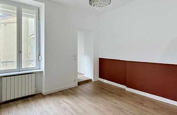 Appartement À Vendre — photo 2