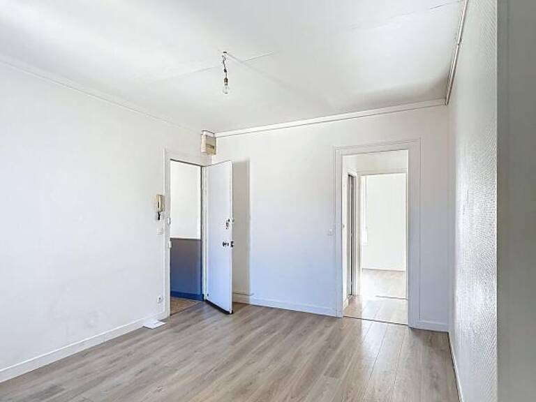 Appartement À Vendre — photo 1