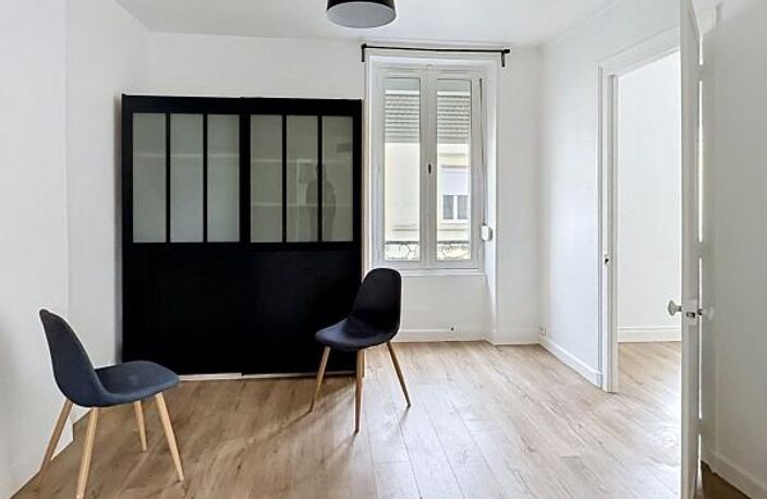 Appartement À Vendre — photo 2