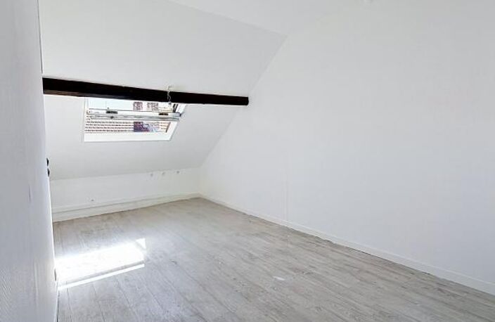 Appartement À Vendre — photo 2