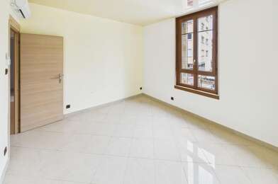 Appartement 3 pièces 710 €