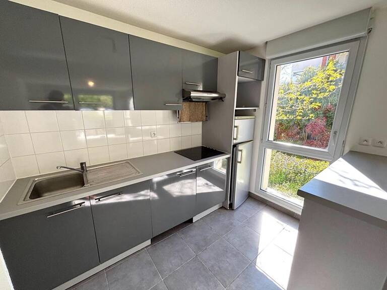 Appartement T3 de 62,78 m2 avec terrasse et parking — photo 1