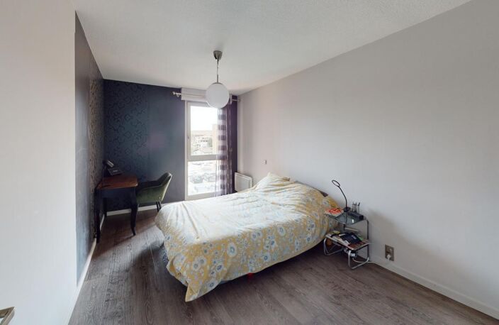Appartement À Vendre T2 aux Pont des Demoiselles avec Terrasse — photo 5