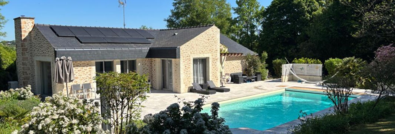 Maison 9 Pièces 220 m² à vendre à Vallons-de-l'Erdre (44540)