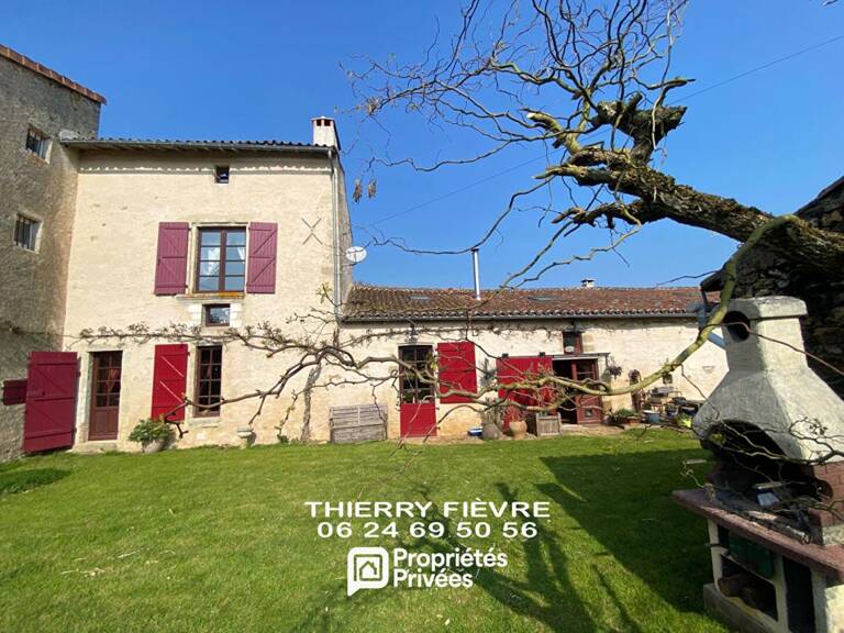 Saint Loup Lamairé 79600 - Demeure historique XVIe et XVIIe - Maison + gîte (344 m²) Dépendances — photo 1