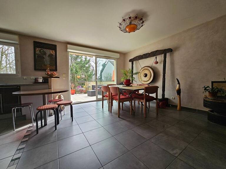 MAISON VUE SUR LE BOIS — photo 1